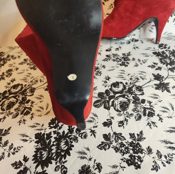 Red heeled boots  b10 - Picture 7 of 13